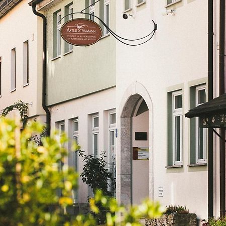 ホテル Weingut Pastoriushaus - Artur Steinmann ゾンマーハウゼン エクステリア 写真