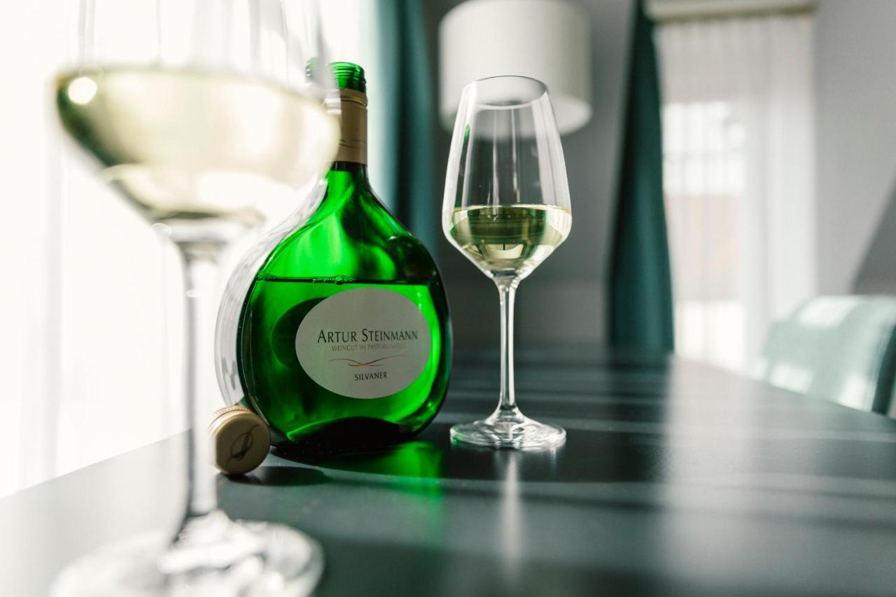 ホテル Weingut Pastoriushaus - Artur Steinmann ゾンマーハウゼン エクステリア 写真